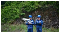 銅仁供電局首次實現35千伏變電站無人機自主巡檢