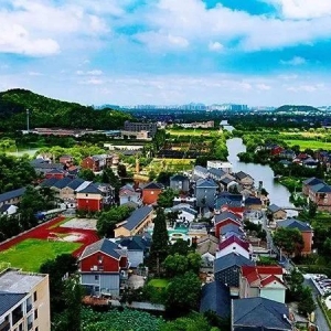 無(wú)人機(jī)上陣瞭望巡查 倉(cāng)前多舉措做好防汛工作
